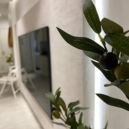 Apartamento With Views Next To Puerto Marina The Door Benalmádena