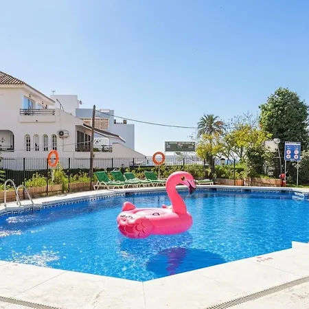 Apartament With Views Next To Puerto Marina The Door